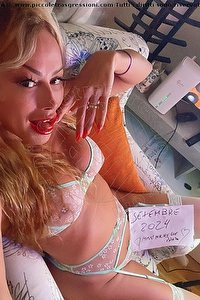 Foto selfie trans Michelle Prado Milano 3928020175