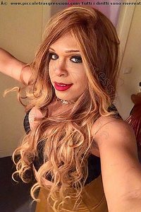 Foto selfie trans escort Rebeka Tre Gambe   Xxl Rieti 3509343345