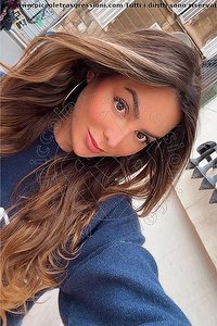 Foto selfie trans Danyela Alves Milano 3288387598