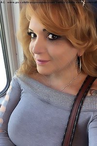 Foto selfie trans escort Dottoressa Mony Asti 3248405735