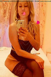 Foto selfie escort Viky Toria Rapallo 3884368868