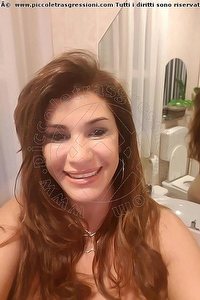 Foto selfie escort Desy Lips Brindisi 3452412536