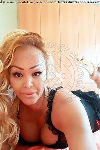 Foto selfie trans Ariana Belluno 3292048454