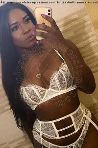 Foto selfie trans Paloma  Terzagamba Napoli 3209335366