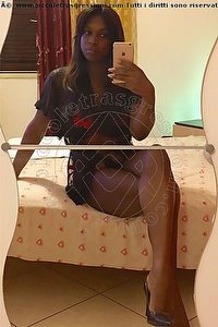 Foto selfie trans escort Thais Gamma Roma 3774224303