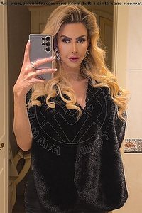 Foto selfie trans Mina Legnano 3208685055