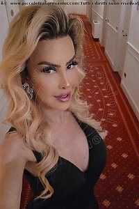 Foto selfie trans Mina Legnano 3208685055