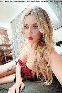 Foto selfie trans Rossana Bulgari Bari 3664827160