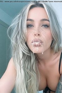 Foto selfie trans Rossana Bulgari Italiana Bari 3664827160