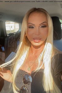 Foto selfie trans escort Bianca Bulamark Martinsicuro 3349846817
