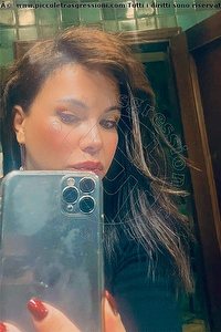 Foto selfie trans escort Elena Bolzano 3272610799