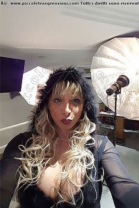 Foto selfie trans escort Walkiria Drumond Pornostar Viareggio 3389678827
