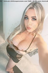Foto selfie trans escort Rossana Bulgari Foggia 3664827160