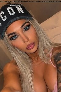 Foto selfie trans escort Rossana Bulgari Italiana Foggia 3664827160