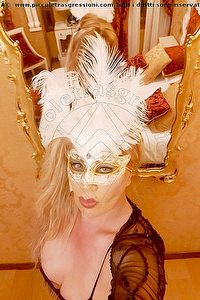 Foto selfie trans escort Victoria  Ferrari Perugia 3498783501
