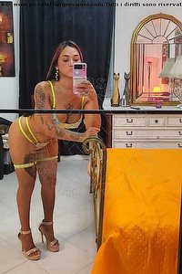 Foto selfie trans escort Gabriella Santos Salerno 3888236953