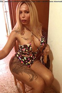 Foto selfie trans escort Cinzia Brasiliana Bari 3444850435