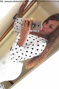 Foto selfie trans Beyonce Livorno 3270106730