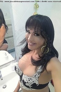 Foto selfie trans escort Sexy Morena Pistoia 3777726233