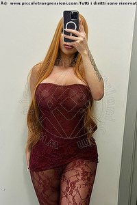 Foto selfie trans Alícia Lins Milano 3247827663