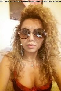 Foto selfie trans escort Itaka Casoria 3347928918