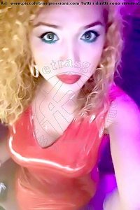 Foto selfie trans escort Itaka Casoria 3347928918