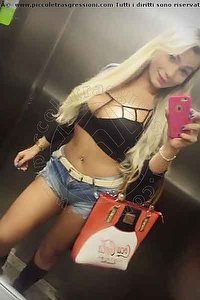Foto selfie trans Giselle Sakai Curitiba 00554197484988