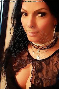 Foto selfie trans escort Monica Pellucci Mantova 3398828649