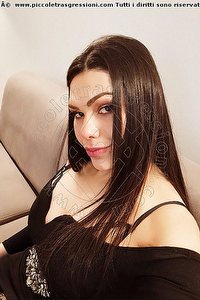 Foto selfie trans escort Rachele Sassari 3884918776