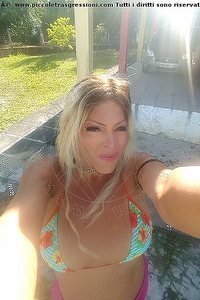 Foto selfie trans escort Isabella Tx Viareggio 3331678031