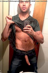 Foto selfie hot boys Felipe Carmoni Rio De Janeiro 005521982910452