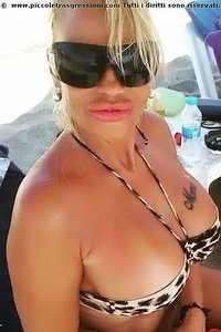 Foto selfie girls Laura Friburgo In Brisgovia 004915225645943