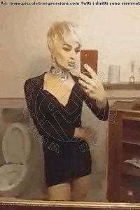 Foto selfie trav escort Angelica Bari 3801356248