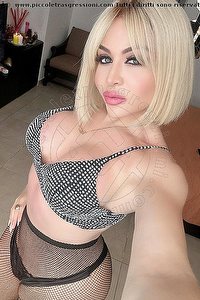 Foto selfie trans escort Isabella Santos Rende 3381521054