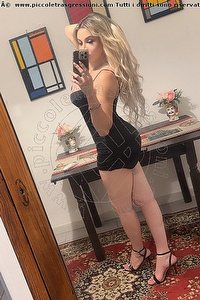 Foto selfie trans escort Isabella Santos Bologna 3381521054