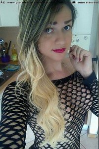 Foto selfie trans Alessandra Mazzoli Prato 3444691456