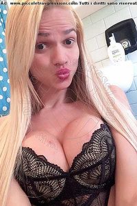 Foto selfie trans Alessandra Mazzoli Prato 3444691456