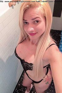 Foto selfie trans Alessandra Mazzoli Prato 3444691456