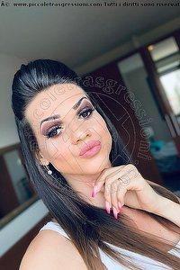 Foto selfie trans Alessandra Mazzoli Prato 3444691456