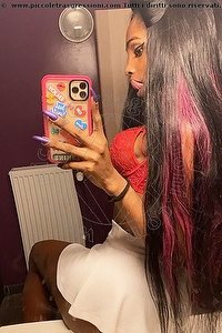 Foto selfie trans escort Adhara Düsseldorf 004915212409124