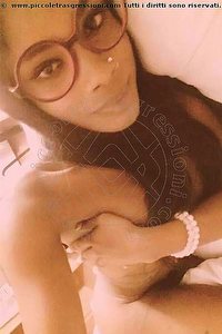 Foto selfie trans escort Adhara Düsseldorf 004915212409124