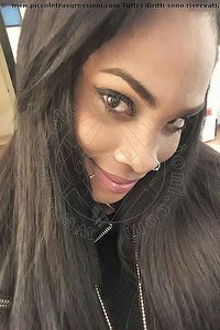 Foto selfie trans escort Adhara Düsseldorf 004915212409124