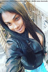 Foto selfie trans escort Adhara Düsseldorf 004915212409124