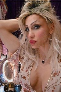 Foto selfie trans escort Regina Audrey  Italiana Monza 3889831116