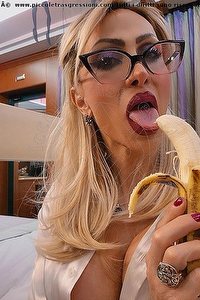 Foto selfie trans escort Regina Audrey  Italiana Monza 3889831116