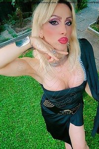 Foto selfie trans escort Regina Audrey  Italiana Monza 3889831116