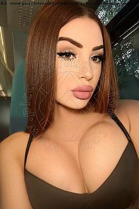 Foto selfie trans escort Ludovica Romana Ancona 3512487782