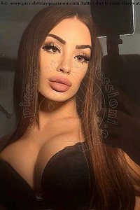 Foto selfie trans escort Ludovica Romana Ancona 3512487782