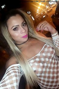 Foto selfie trans Thayla Santos Pornostar Brasiliana Milano 3533051287
