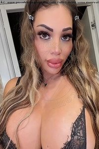 Foto selfie trans escort Monica Smeraldi Salerno 3760747910